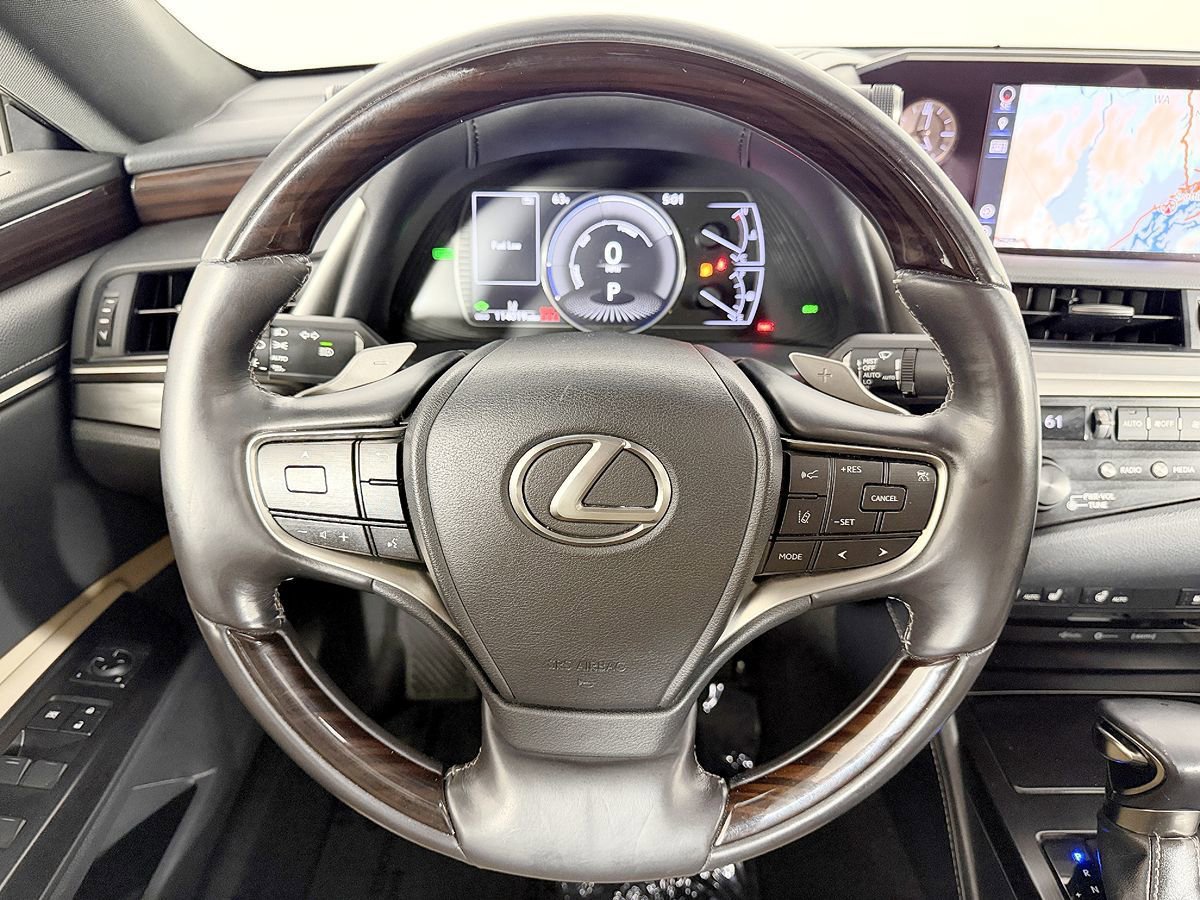 Used 2019 Lexus ES 300h w/ Premium Package FWD image 56