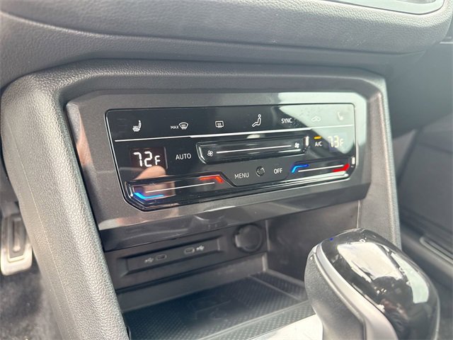 Used 2024 Volkswagen Tiguan SE R-Line w/ MDO Package, Three-Row image 21
