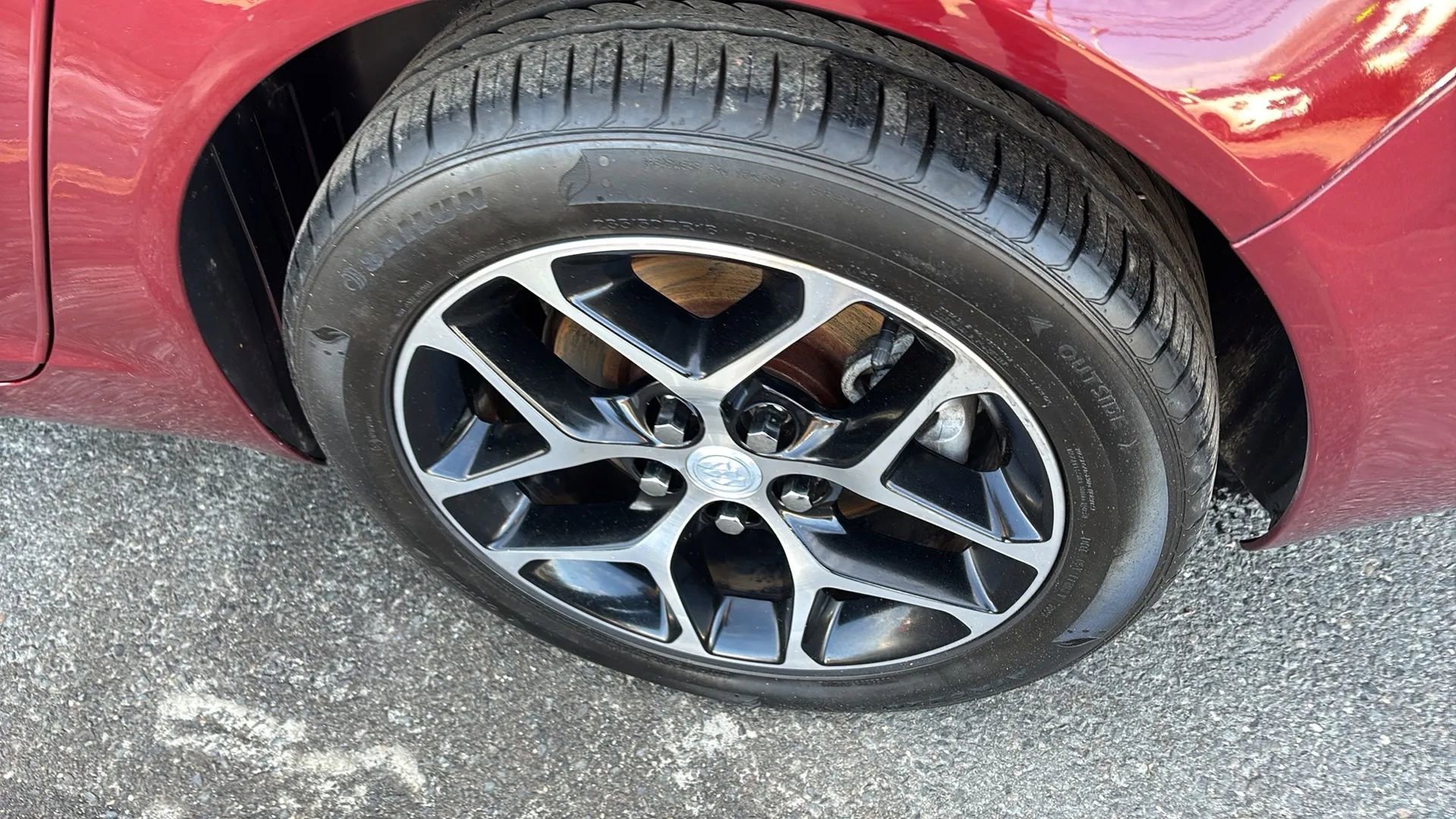 Used 2017 Buick Regal Sport Touring image 17