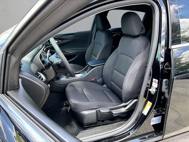 Used 2021 Chevrolet Malibu LS FWD image 27