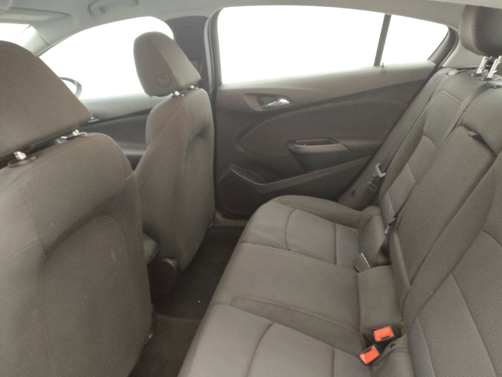 Used 2019 Chevrolet Cruze LT image 18