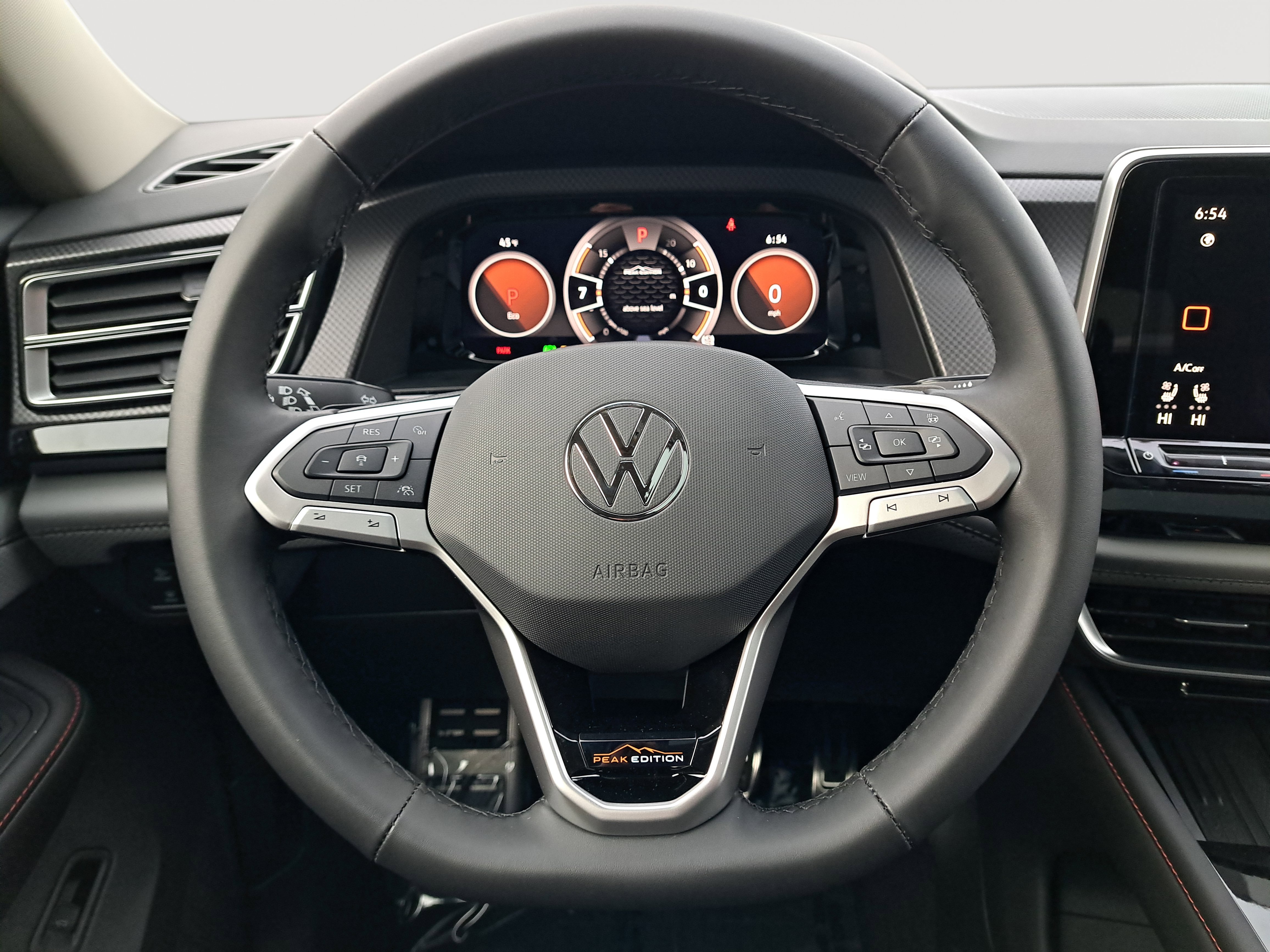 New 2025 Volkswagen Atlas Peak Edition SE image 20