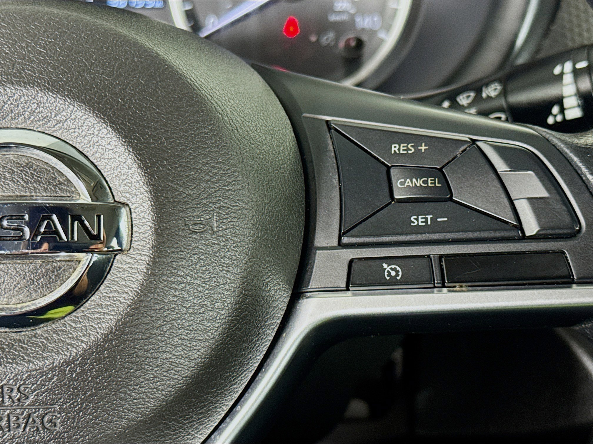 Used 2019 Nissan Kicks S FWD image 14