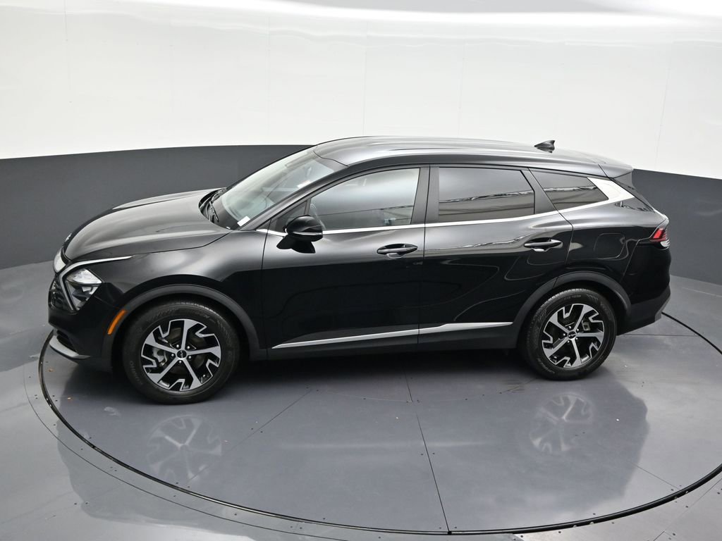 Used 2023 Kia Sportage EX image 17