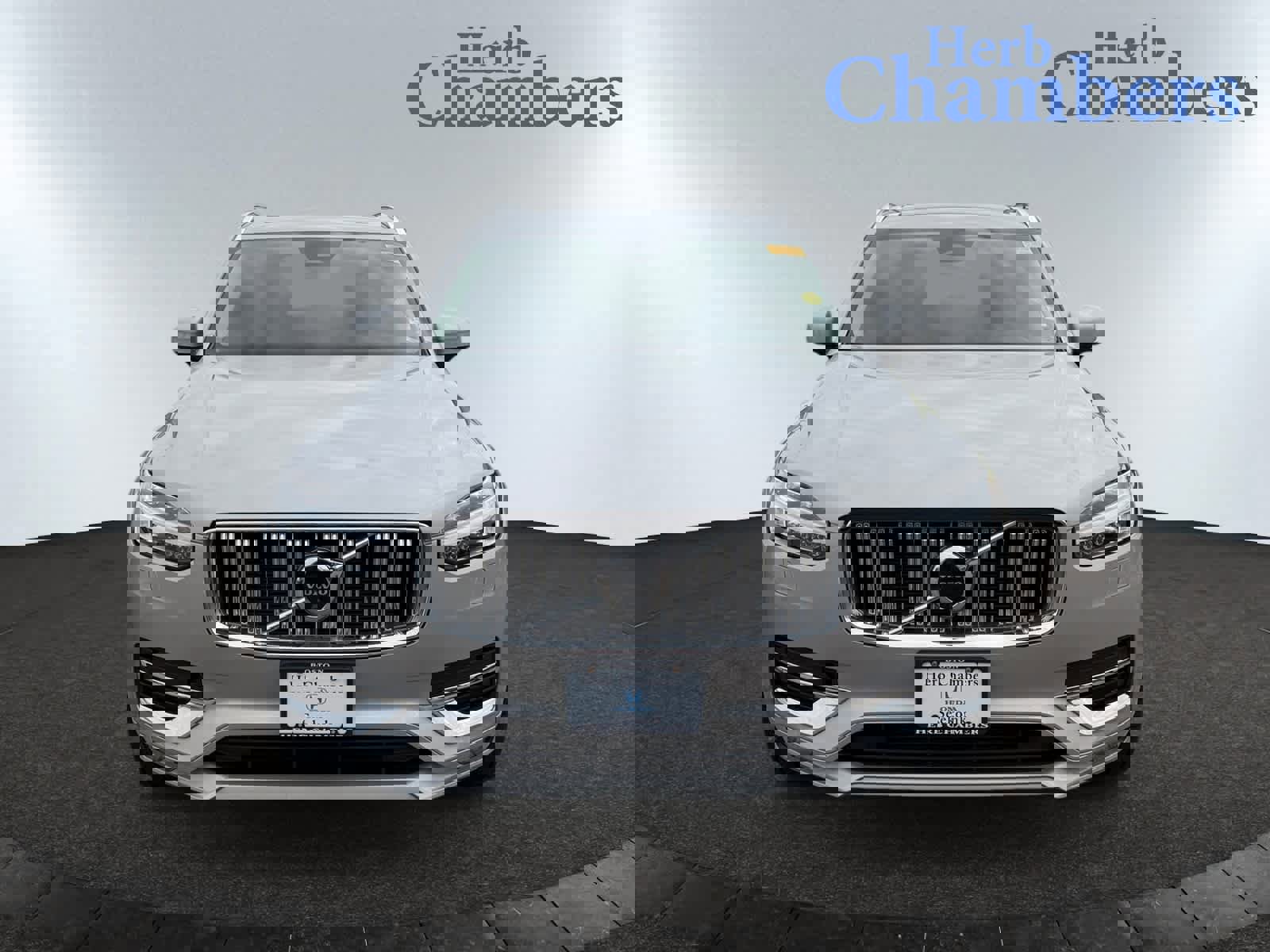 Used 2023 Volvo XC90 B6 Plus w/ Protection Package image 16
