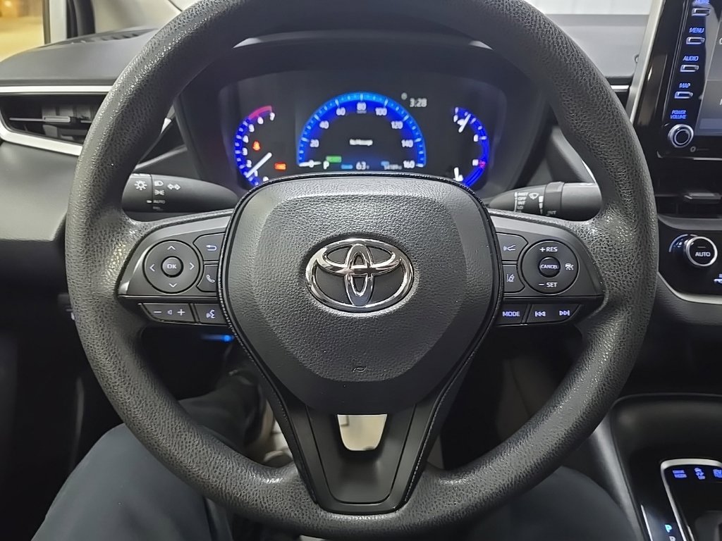 Used 2021 Toyota Corolla LE FWD image 18