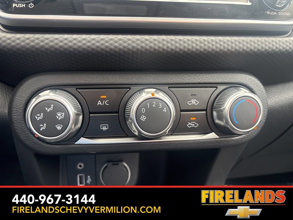 Used 2025 Nissan Kicks Play S image 20