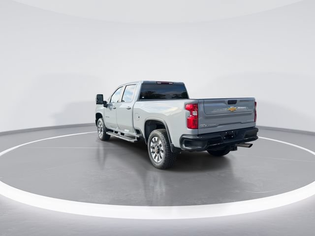 Used 2024 Chevrolet Silverado 2500 Custom AWD/4WD image 6
