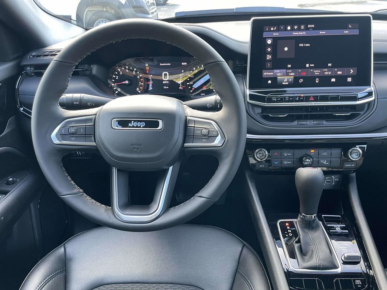 New 2026 Jeep Compass Latitude image 11