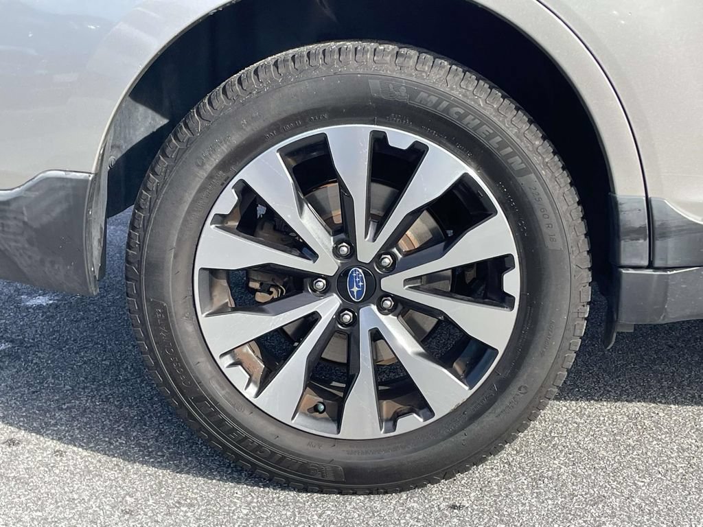 Used 2017 Subaru Outback 2.5i Limited AWD/4WD image 32