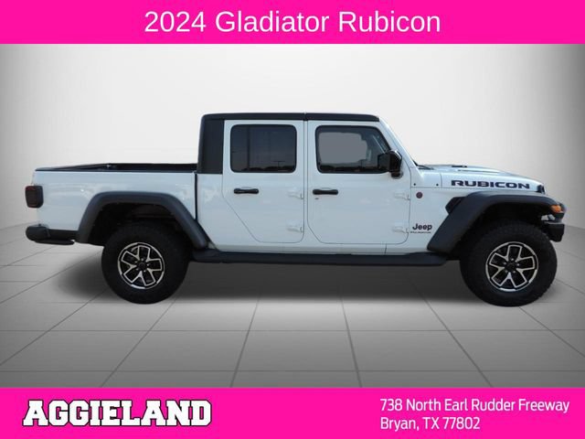 Used 2024 Jeep Gladiator Rubicon w/ Safety Group AWD/4WD image 2