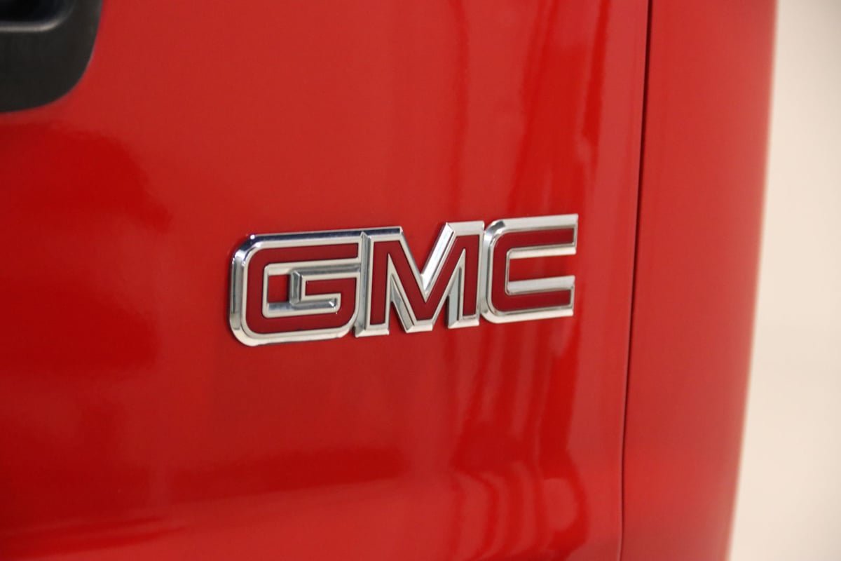 Used 2023 GMC Savana 3500 Extended w/ Driver Convenience Package RWD image 12