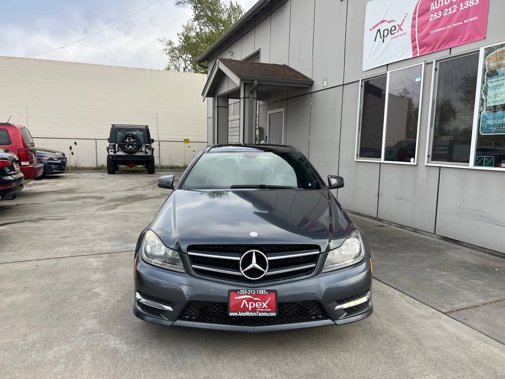Used 2015 Mercedes-Benz C 250 Coupe image 2