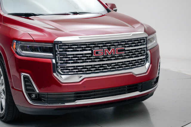 Used 2023 GMC Acadia Denali w/ Denali Technology Package AWD/4WD image 24
