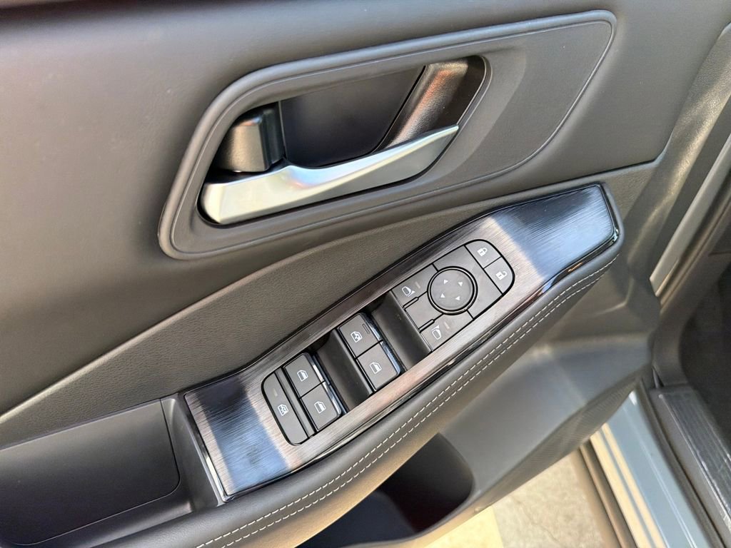 New 2026 Nissan Rogue SV image 17