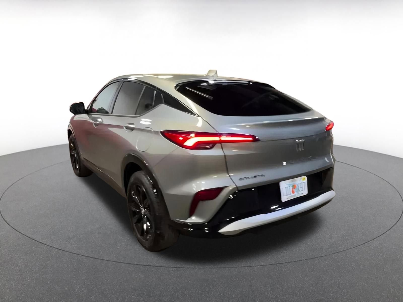 Used 2025 Buick Envista Sport Touring image 11