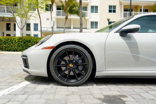 Used 2021 Porsche 911 Carrera 4 AWD/4WD image 13