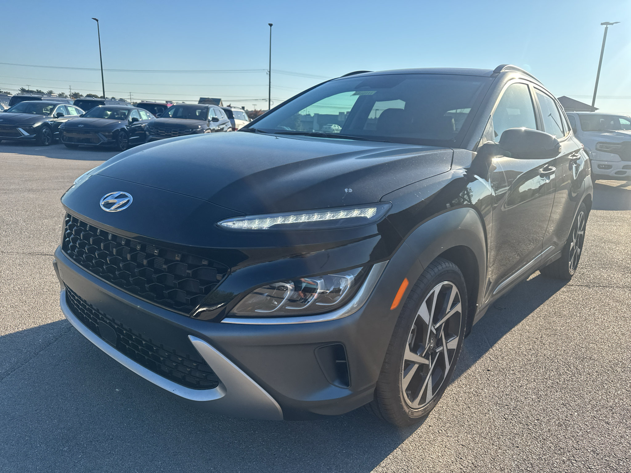 Certified 2022 Hyundai Kona Limited AWD/4WD image 7