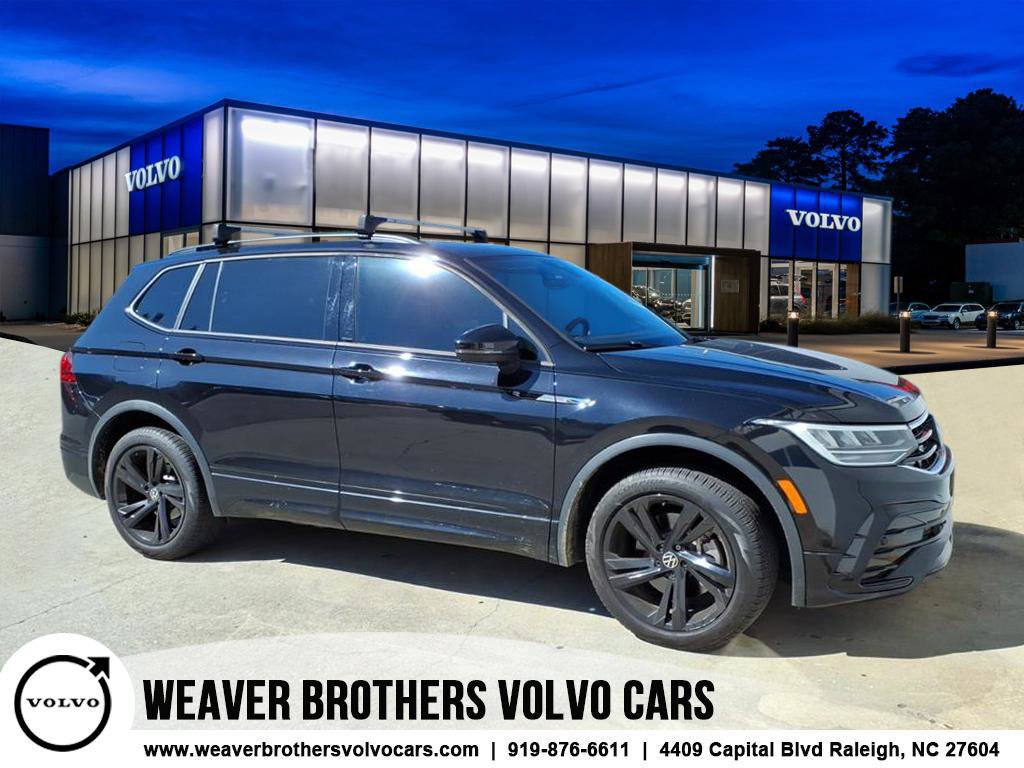 Used 2024 Volkswagen Tiguan SE R-Line image 1