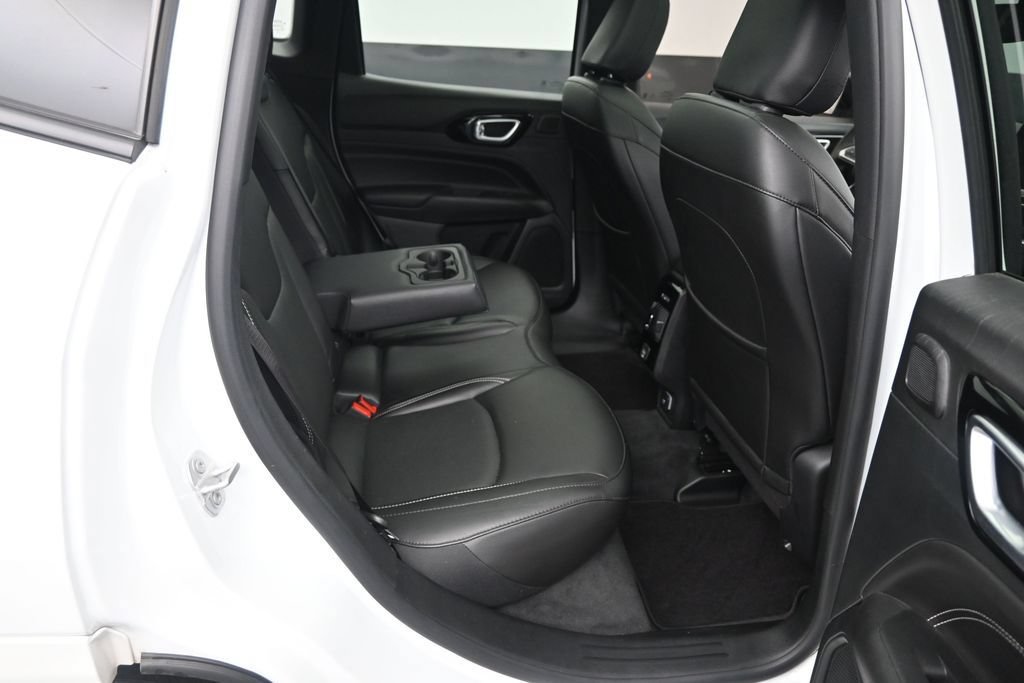 Used 2022 Jeep Compass High Altitude AWD/4WD image 13
