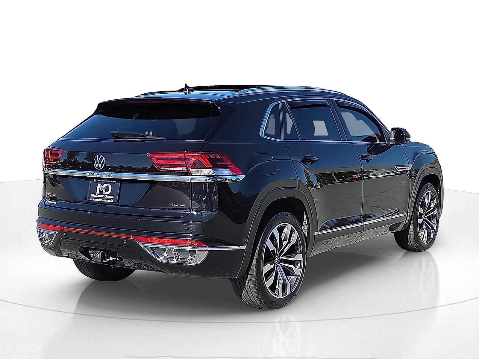 Used 2023 Volkswagen Atlas Cross Sport SEL Premium R-Line image 5