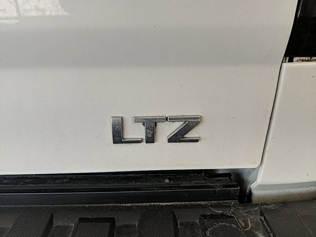 Used 2015 Chevrolet Silverado 1500 LTZ image 8
