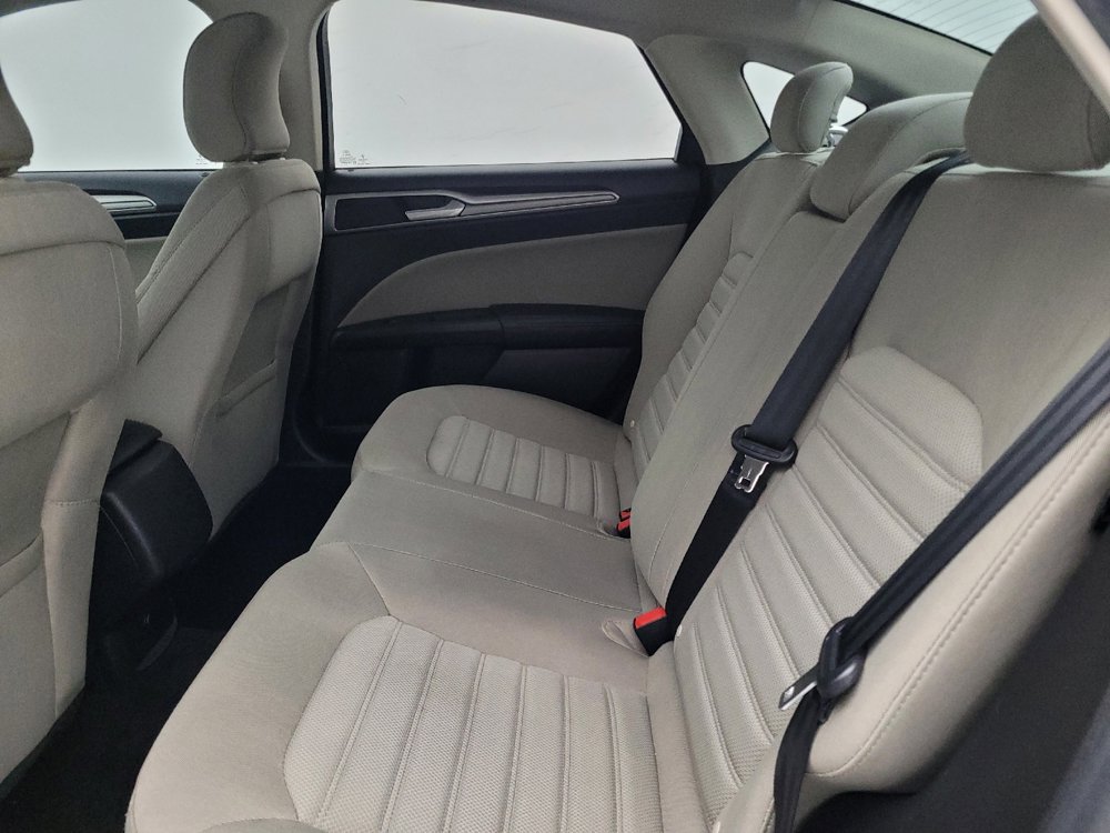 Used 2019 Ford Fusion S image 18
