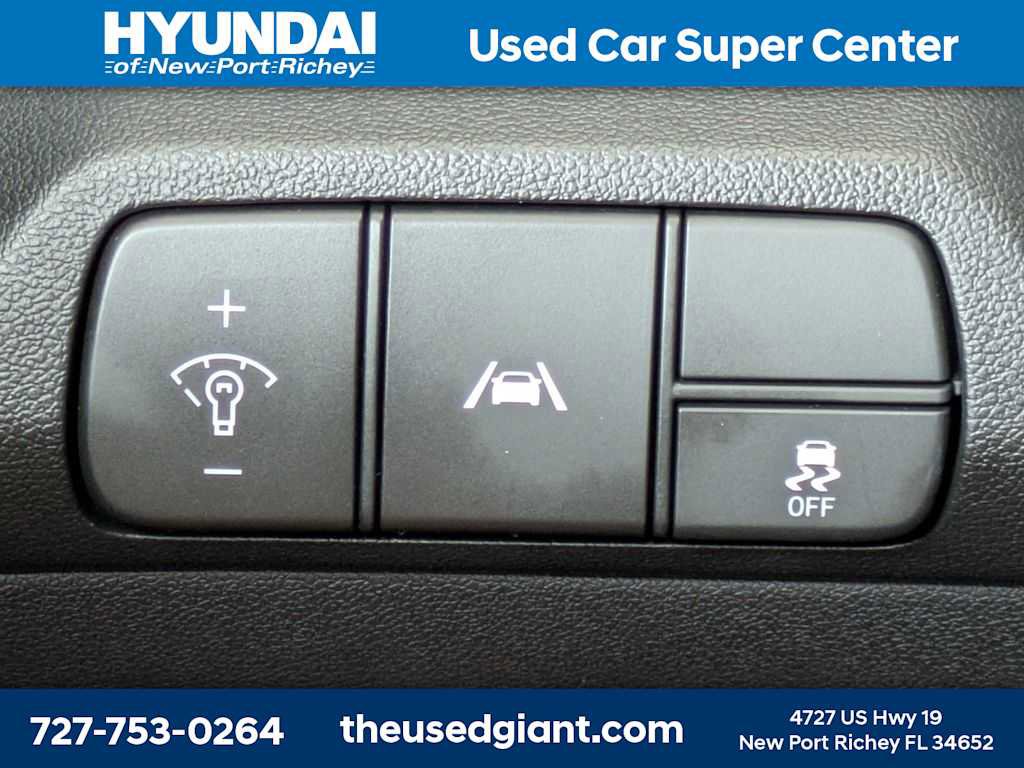 Used 2023 Hyundai Elantra SEL FWD image 22