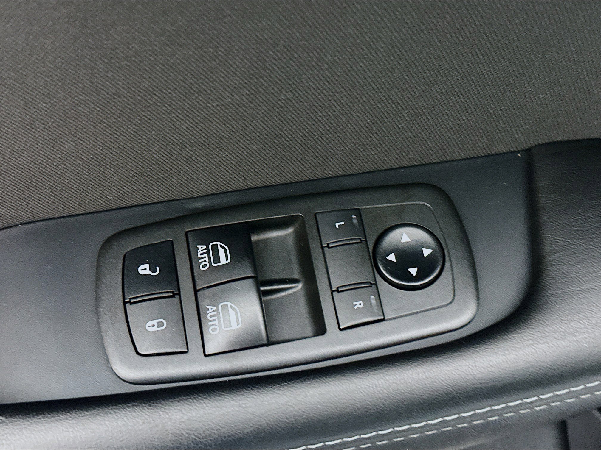 Used 2021 Dodge Challenger SXT w/ Blacktop Package image 15