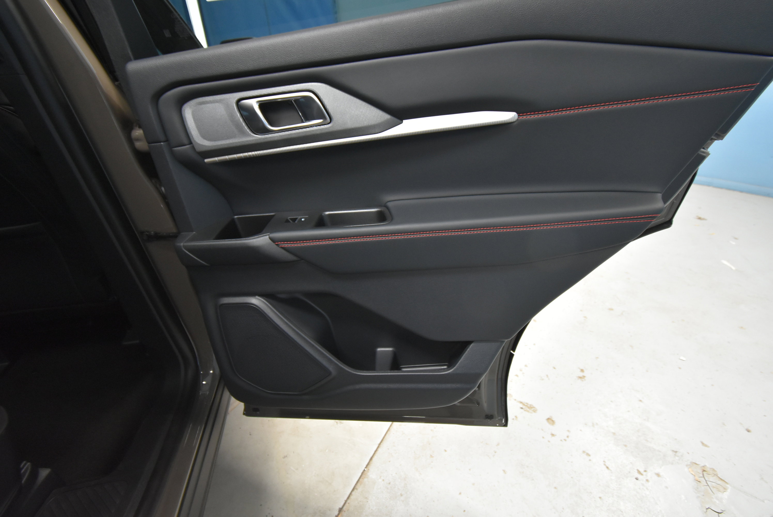 New 2026 Ford Explorer ST-Line image 21