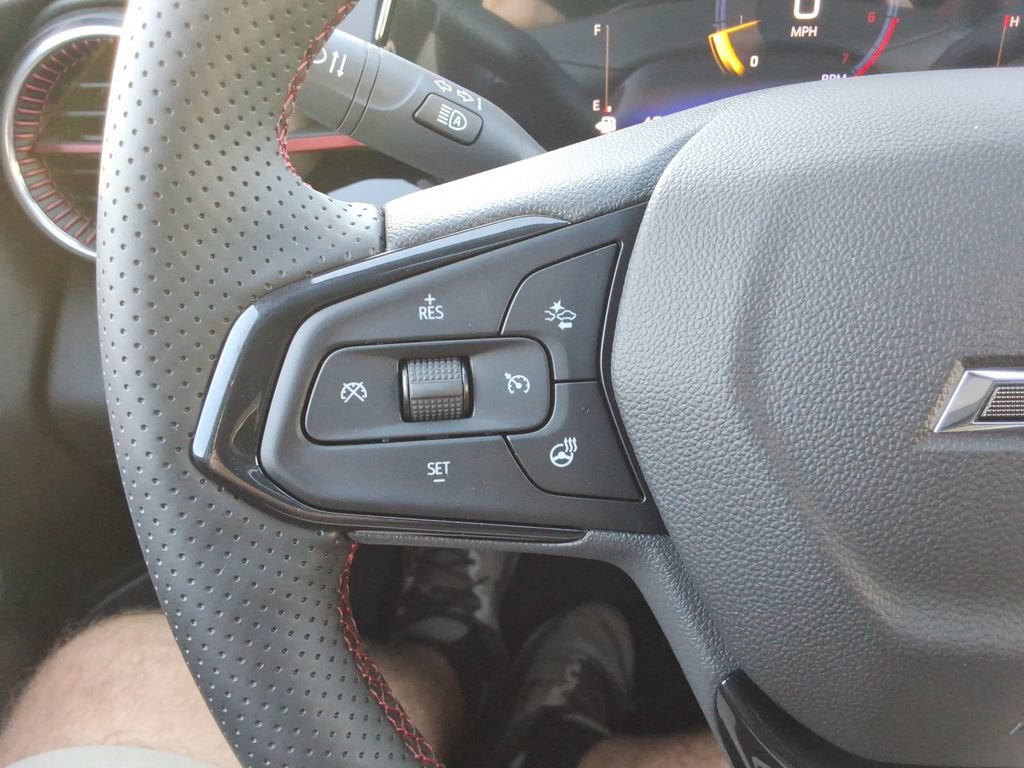 New 2026 Chevrolet Trax RS w/ Sunroof Package FWD image 26