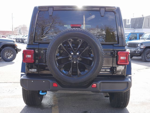 Used 2023 Jeep Wrangler Unlimited Sahara w/ Cold Weather Group image 5