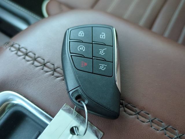 Used 2023 GMC Yukon Denali Ultimate w/ LPO, Floor Liner Package AWD/4WD image 36