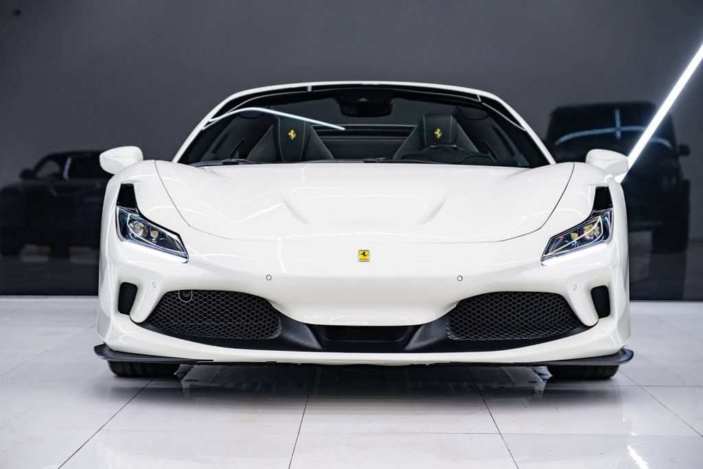 Used 2022 Ferrari F8 Tributo RWD image 6