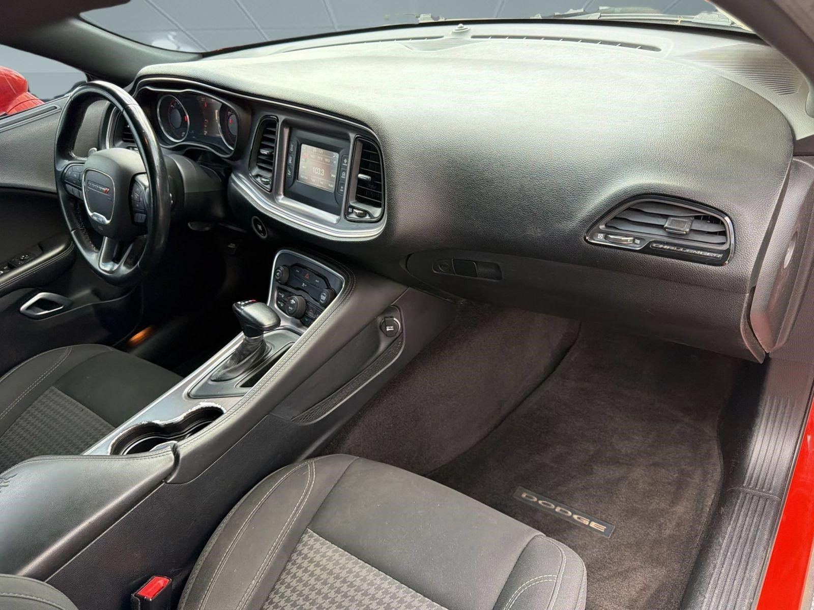 Used 2016 Dodge Challenger SXT w/ Super Sport Group (SS/T) RWD image 28