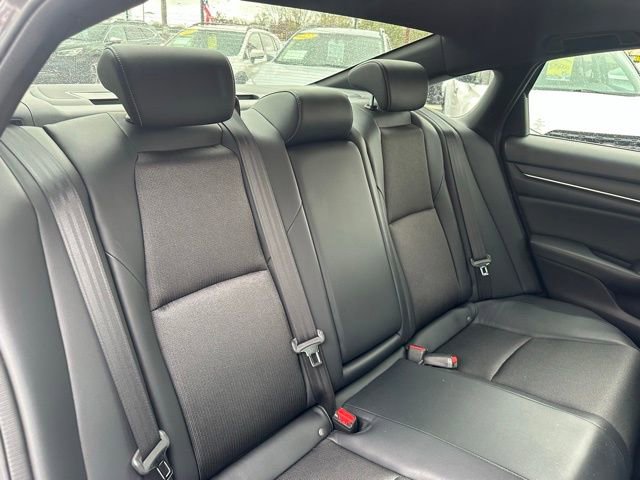 Used 2018 Honda Accord Sport image 23