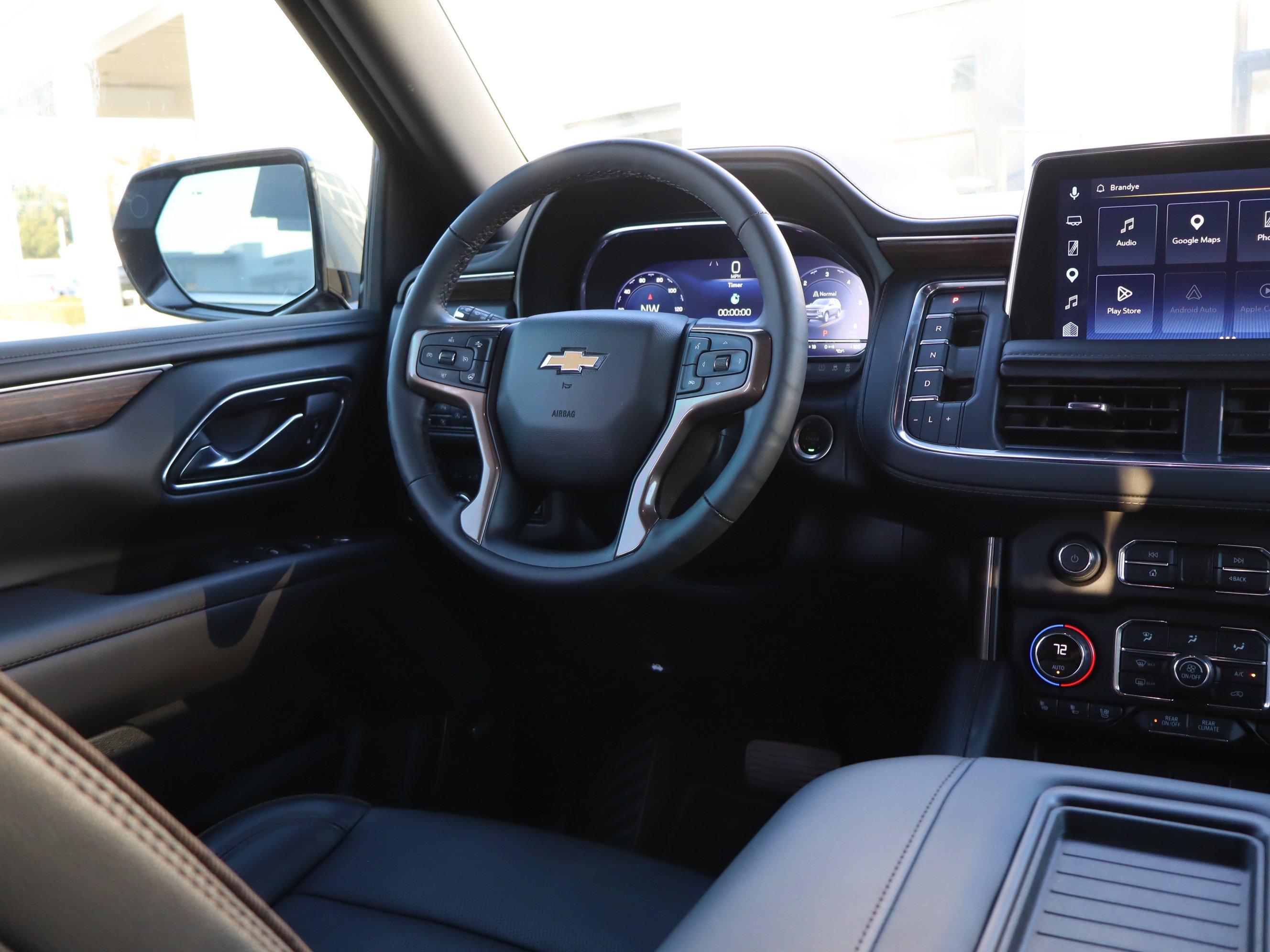 Used 2024 Chevrolet Tahoe High Country RWD image 15