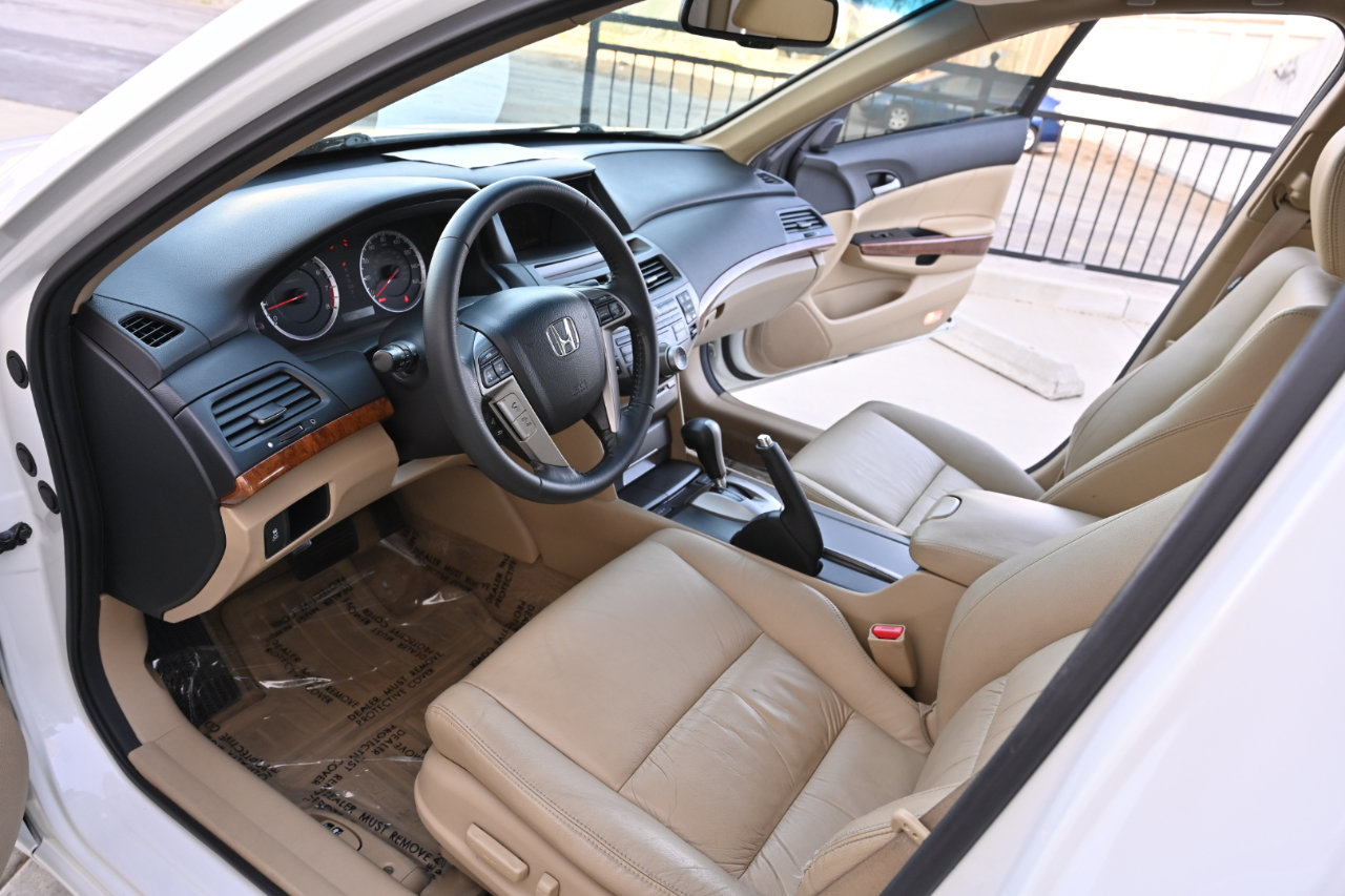 Used 2011 Honda Accord EX-L image 11