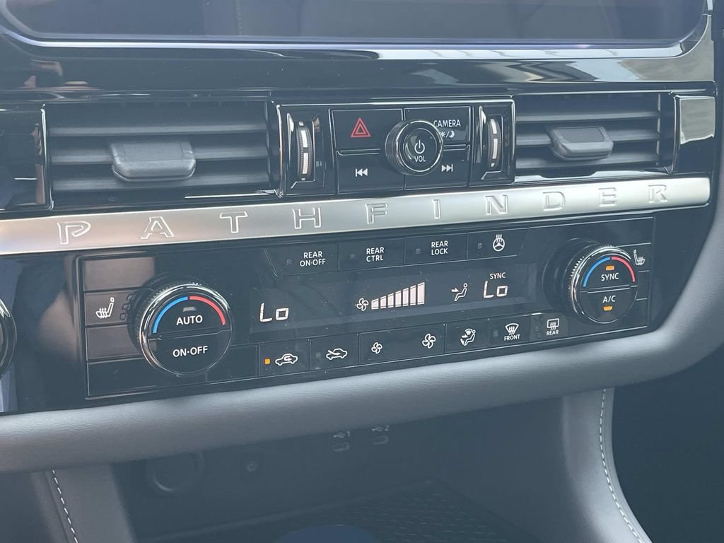 New 2026 Nissan Pathfinder SL FWD image 28
