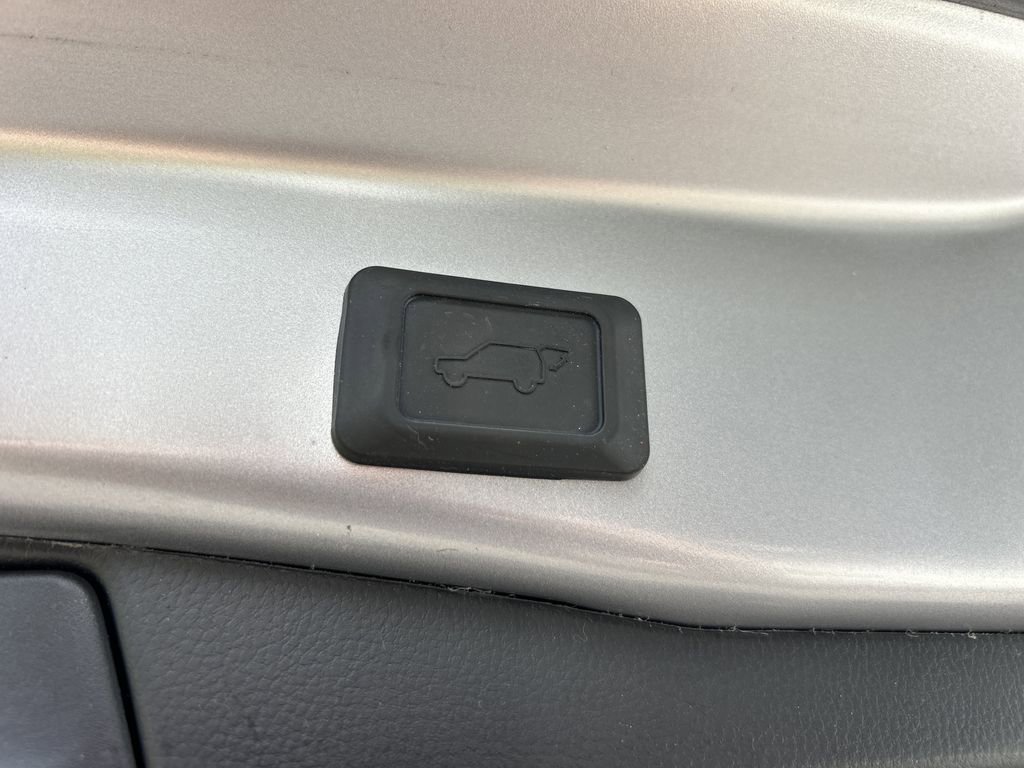 Used 2024 Toyota RAV4 XLE Premium image 12