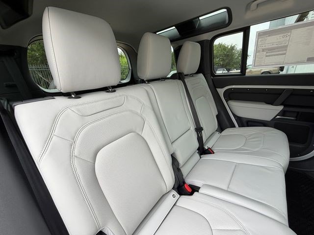New 2026 Land Rover Defender 110 S AWD/4WD image 17