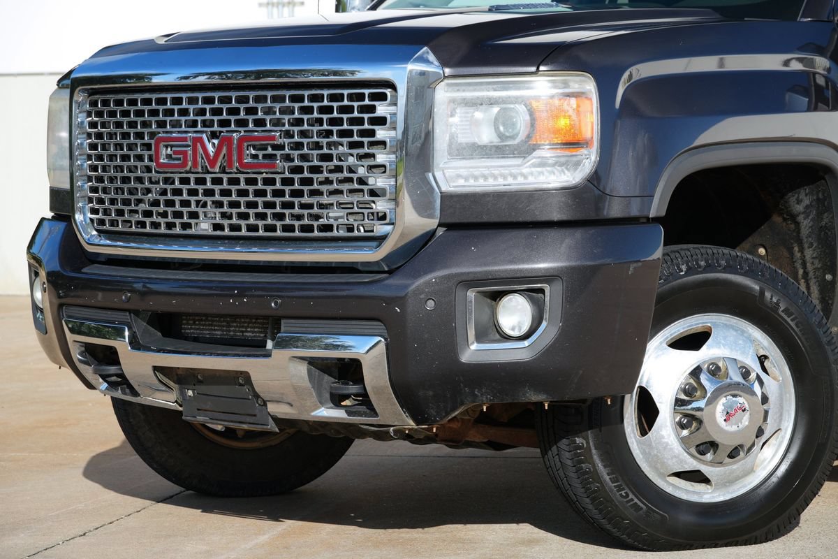 Used 2016 GMC Sierra 3500 Denali w/ Duramax Plus Package AWD/4WD image 22