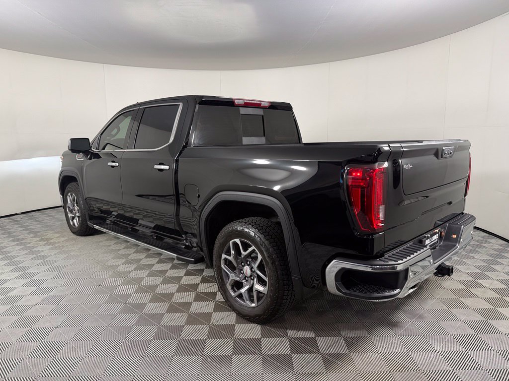 Used 2024 GMC Sierra 1500 SLT w/ SLT Premium Plus Package AWD/4WD image 9
