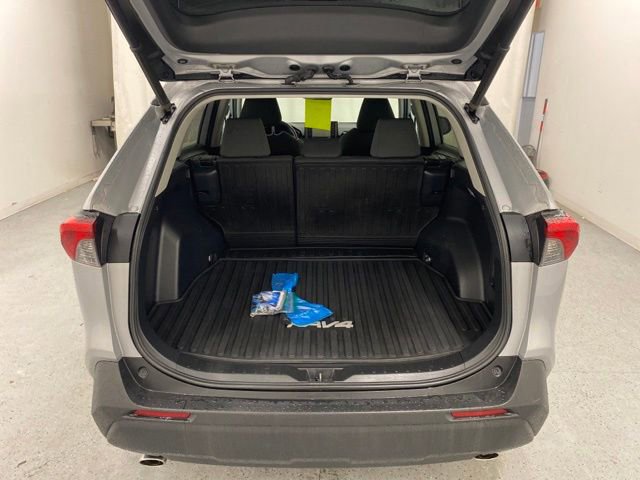Used 2020 Toyota RAV4 XLE w/ Convenience Package image 37