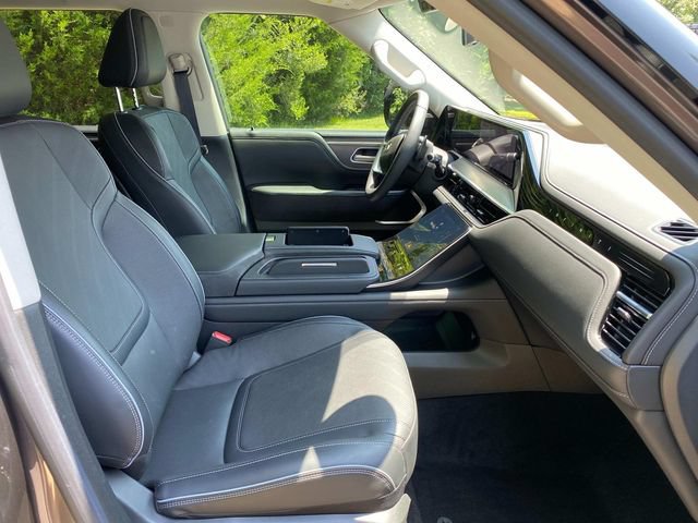 Used 2025 INFINITI QX80 Luxe RWD image 36