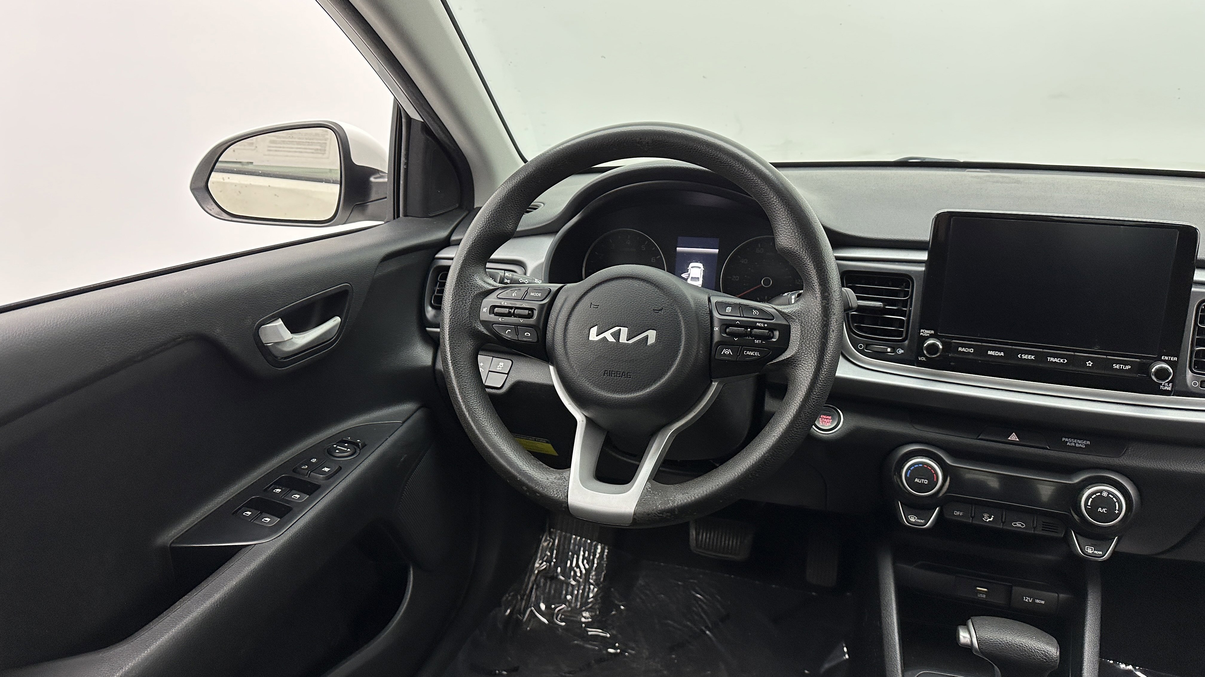 Used 2023 Kia Rio S w/ Technology Package image 22