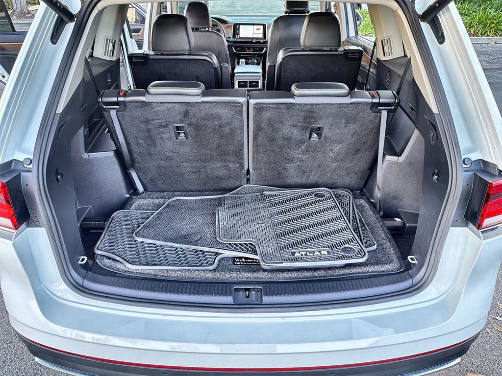 Used 2024 Volkswagen Atlas SE w/ Black Wheel Package image 20