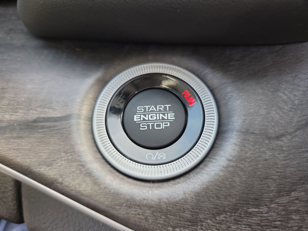 Used 2022 Jeep Grand Cherokee Limited 4xe w/ Luxury Tech Group II image 30