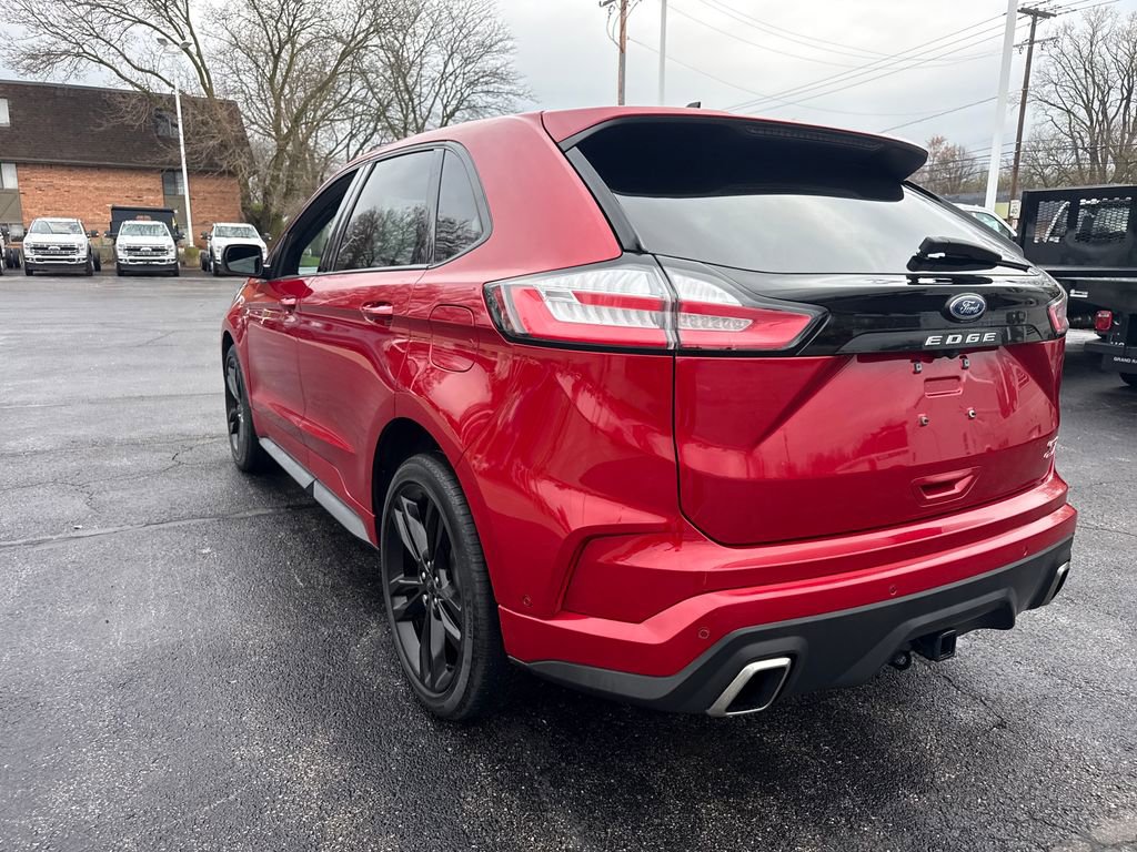 Used 2023 Ford Edge ST w/ Equipment Group 401A image 9