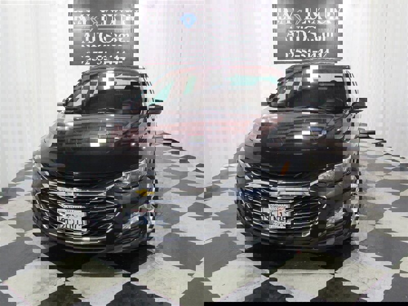 Used 2023 Chevrolet Malibu LT image 1